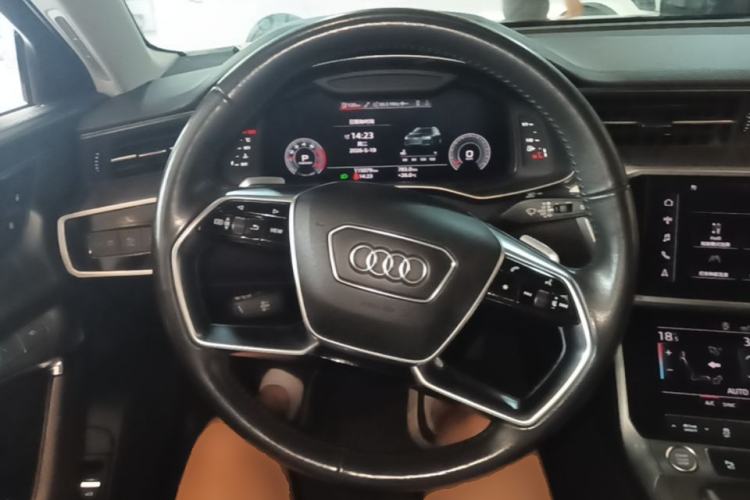 Used Audi A6 2020 Avant Futurist 40 TFSI Luxury Dynamic Model Steering Wheel