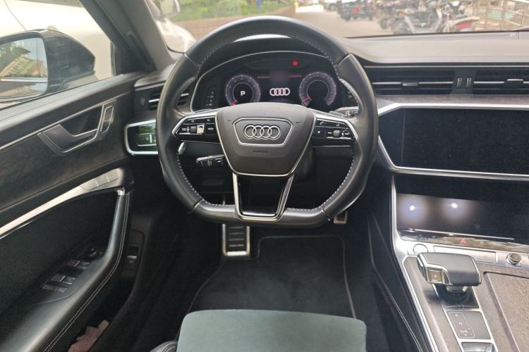 Used Audi A6 2020 allroad quattro Explorer 55 TFSI Prestige Off-Road Model Steering Wheel