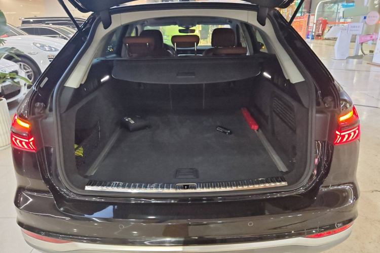 Used Audi A6 2020 allroad quattro Explorer 55 TFSI Prestige Off-Road Model Trunk