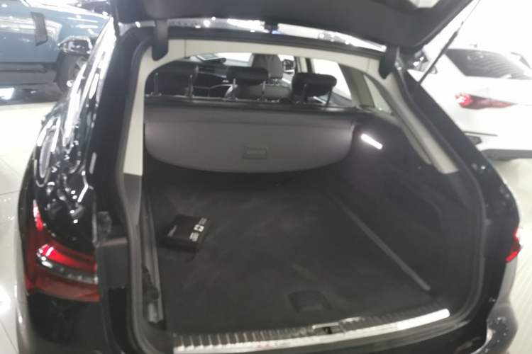 Used Audi A6 2020 Avant Futurist 45 TFSI Prestige Dynamic Edition Trunk