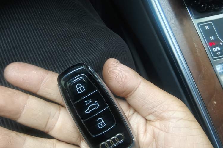 Used Audi A6 2020 allroad quattro Explorer 55 TFSI Prestige Off-Road Model Vehicle Key