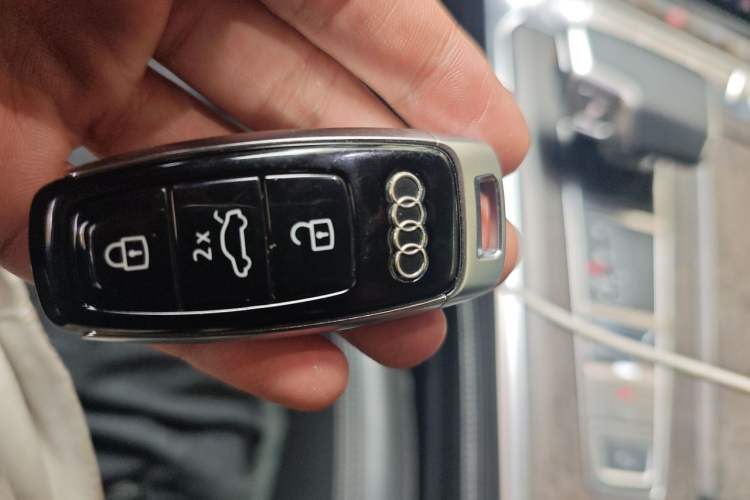 Used Audi A6 2020 allroad quattro Explorer 55 TFSI Prestige Off-Road Model Vehicle Key