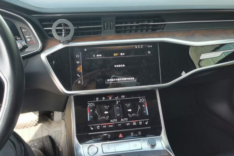 Used Audi A6 2020 allroad quattro Explorer 55 TFSI Prestige Off-Road Model Audio And AC Panel