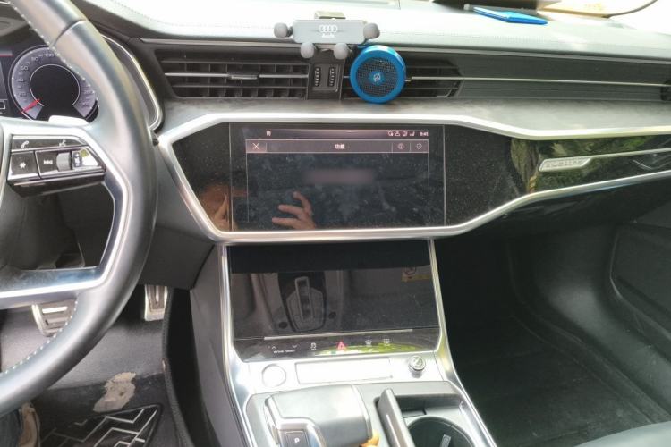 Used Audi A6 2020 allroad quattro Explorer 55 TFSI Prestige Off-Road Model Audio And AC Panel