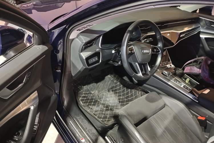 Used Audi A6 2020 Avant Futurist 45 TFSI Prestige Dynamic Edition Driver Seat