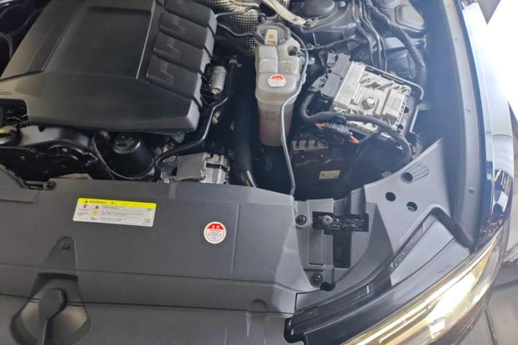 Used Audi A6 2020 Avant Futurist 45 TFSI Prestige Dynamic Edition Engine Bay Left