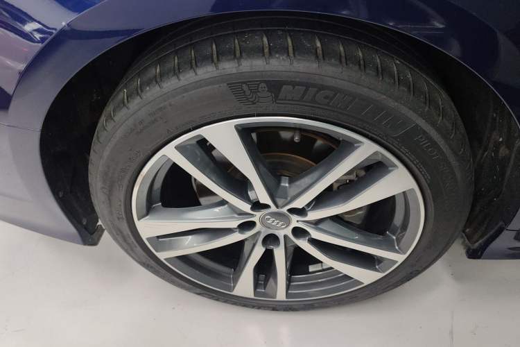 Used Audi A6 2020 Avant Futurist 45 TFSI Prestige Dynamic Edition Exterior 3