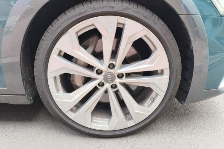 Used Audi A6 2020 allroad quattro Explorer 55 TFSI Prestige Off-Road Model Exterior 7