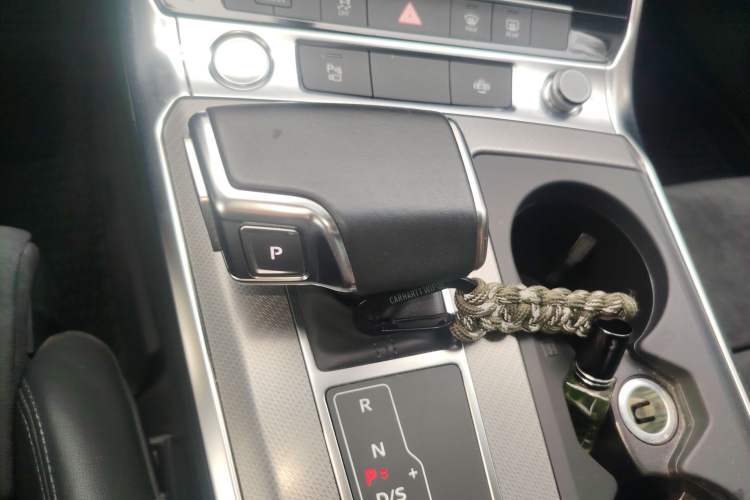 Used Audi A6 2020 Avant Futurist 45 TFSI Prestige Dynamic Edition Gear Lever
