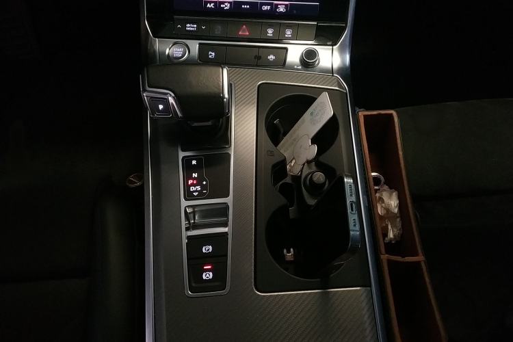 Used Audi A6 2020 Avant Futurist 45 TFSI Prestige Dynamic Edition Gear Lever