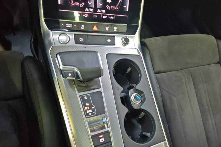 Used Audi A6 2020 Avant Futurist 45 TFSI Prestige Dynamic Edition Gear Lever