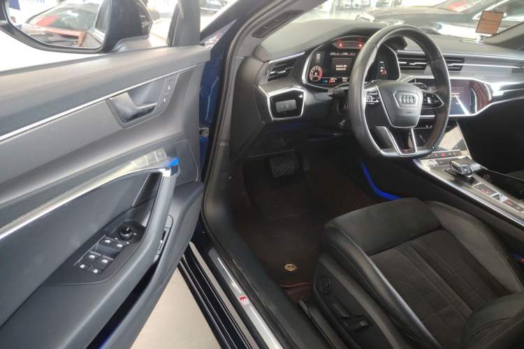 Used Audi A6 2020 Avant Futurist 40 TFSI Luxury Dynamic Model Interior 3
