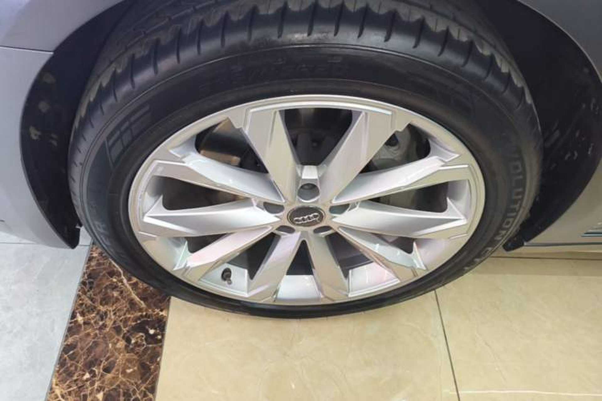 Used Audi A6 2020 allroad quattro Explorer 55 TFSI Prestige Off-Road Model Left Front Wheel Hub