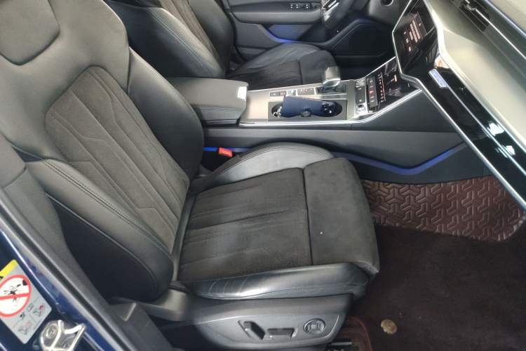 Used Audi A6 2020 Avant Futurist 40 TFSI Luxury Dynamic Model Right Front Seat