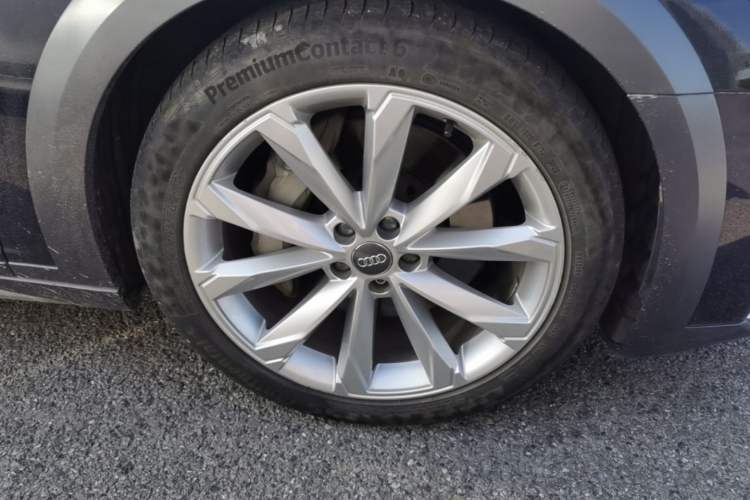 Used Audi A6 2020 allroad quattro Explorer 55 TFSI Prestige Off-Road Model Right Front Wheel Hub
