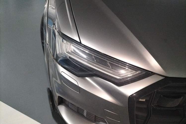 Used Audi A6 2020 allroad quattro Explorer 55 TFSI Prestige Off-Road Model Right Front Headlight