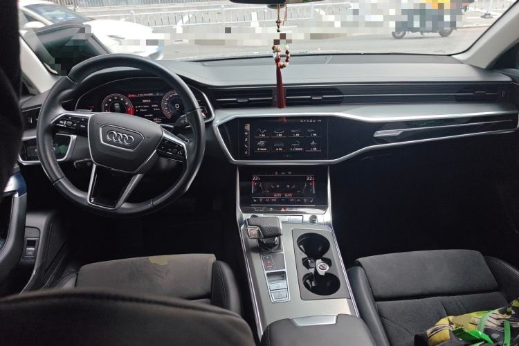 Used Audi A6 2020 Avant Futurist 45 TFSI Prestige Dynamic Edition Center Console