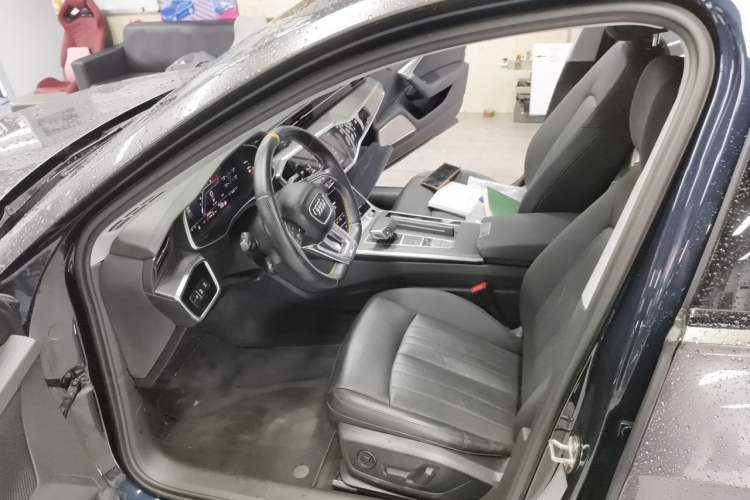 Used Audi A6 2020 allroad quattro Explorer 55 TFSI Prestige Off-Road Model Driver Seat