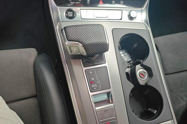 Used Audi A6 2020 Avant Futurist 45 TFSI Prestige Dynamic Edition Gear Lever