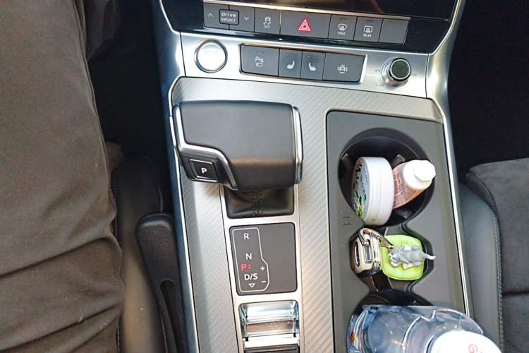 Used Audi A6 2020 Avant Futurist 45 TFSI Prestige Dynamic Edition Gear Lever