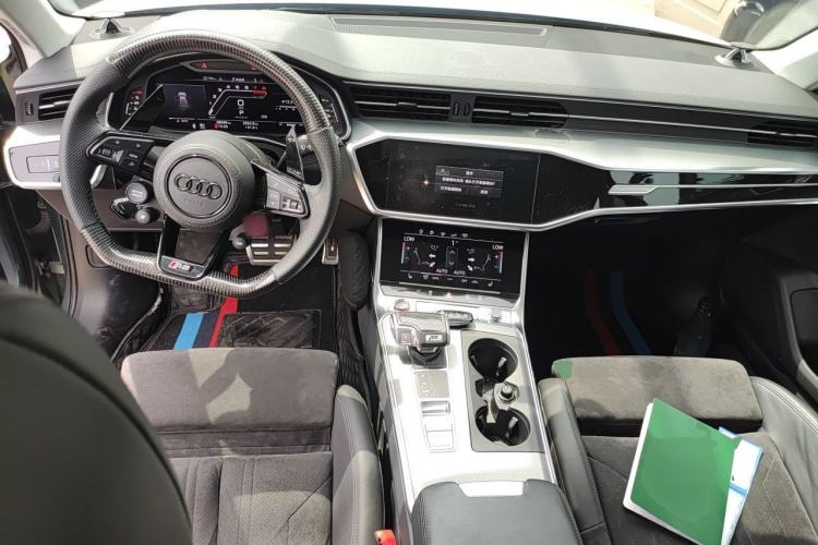 Used Audi A6 2020 allroad quattro Explorer 55 TFSI Prestige Off-Road Model Center Console