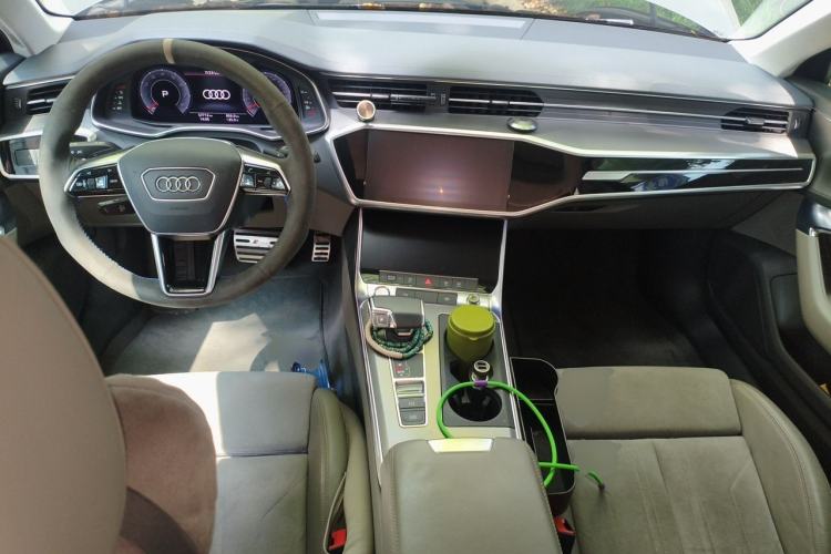 Used Audi A6 2020 Avant Futurist 45 TFSI Prestige Dynamic Edition Center Console