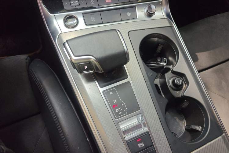 Used Audi A6 2020 Avant Futurist 45 TFSI Prestige Dynamic Edition Gear Lever