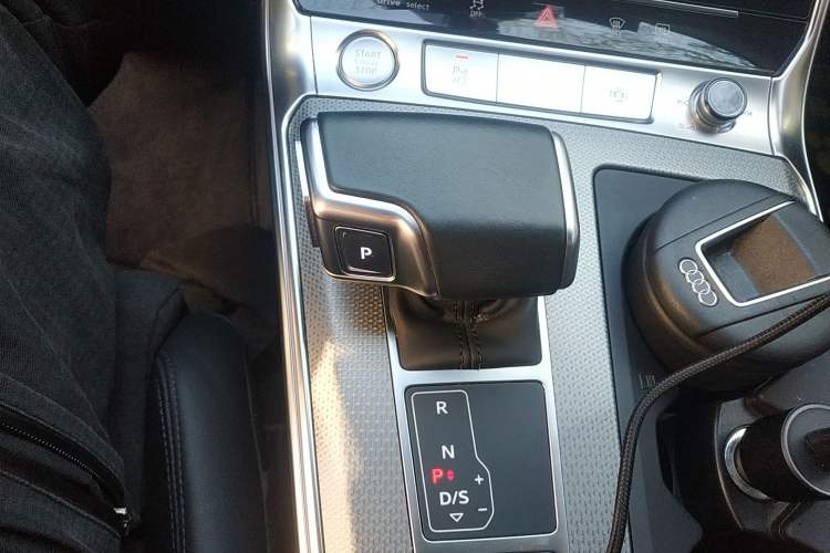 Used Audi A6 2020 allroad quattro Explorer 55 TFSI Prestige Off-Road Model Gear Lever
