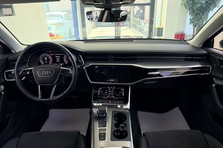 Used Audi A6 2020 Avant Futurist 45 TFSI Prestige Dynamic Edition Interior 1