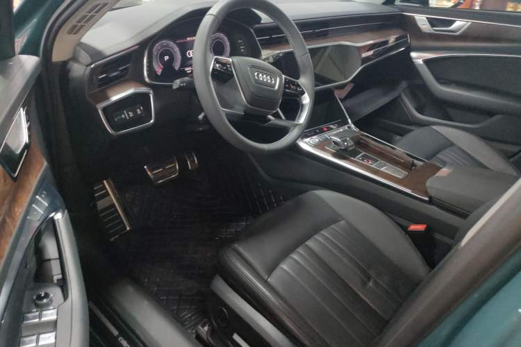 Used Audi A6 2020 allroad quattro Explorer 55 TFSI Prestige Off-Road Model Interior 3