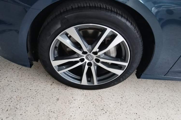 Used Audi A6 2020 Avant Futurist 45 TFSI Prestige Dynamic Edition Left Front Wheel Hub