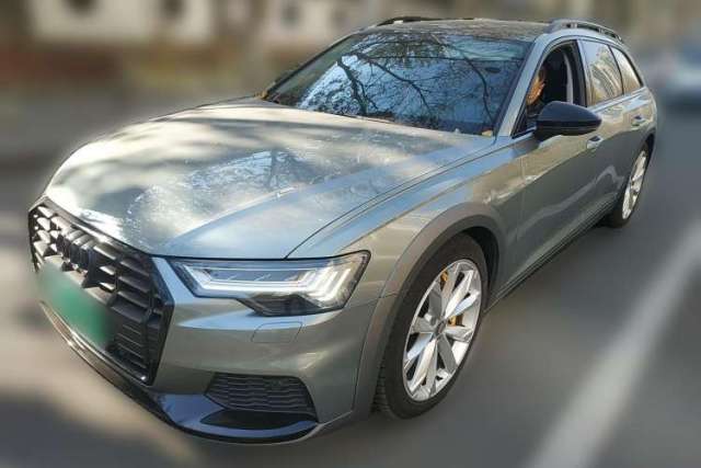 Audi A6 2020 allroad quattro Explorer 55 TFSI Prestige Off-Road Model مستعملة