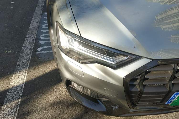 Used Audi A6 2020 allroad quattro Explorer 55 TFSI Prestige Off-Road Model Right Front Headlight