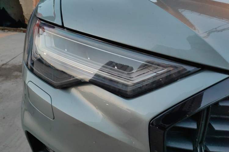 Used Audi A6 2020 allroad quattro Explorer 55 TFSI Prestige Off-Road Model Right Front Headlight