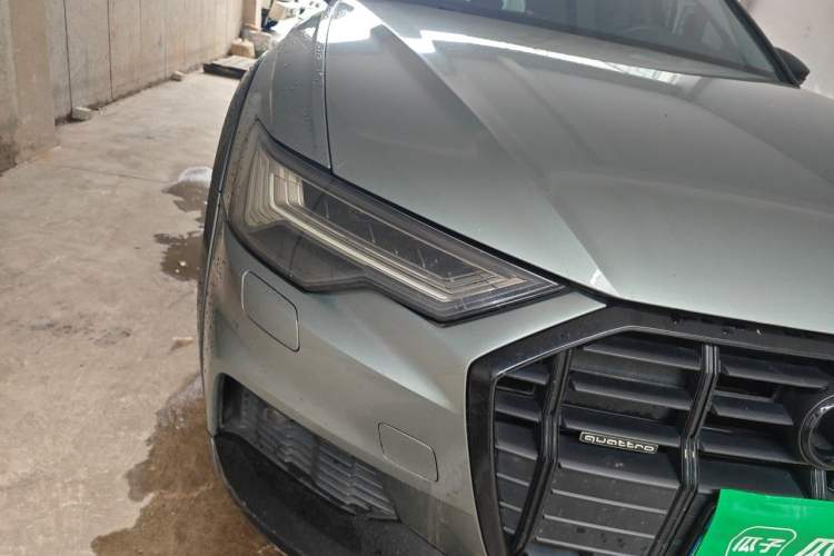 Used Audi A6 2020 allroad quattro Explorer 55 TFSI Prestige Off-Road Model Right Front Headlight