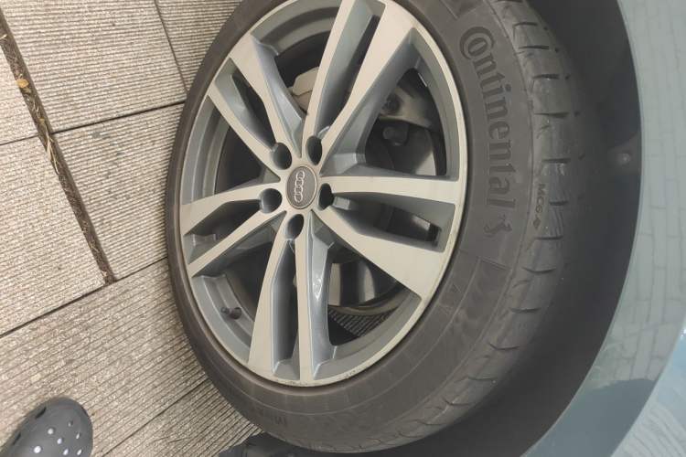 Used Audi A6 2020 Avant Futurist 45 TFSI Prestige Dynamic Edition Right Front Wheel Hub