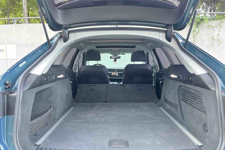 Used Audi A6 2020 Avant Futurist 45 TFSI Prestige Dynamic Edition Trunk