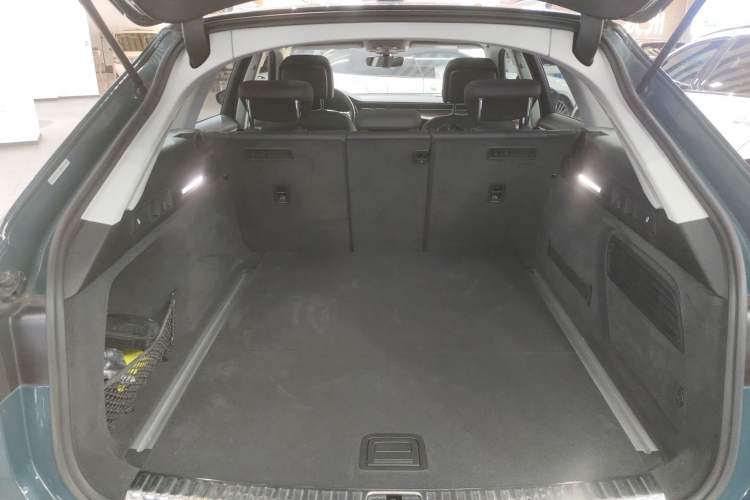 Used Audi A6 2020 allroad quattro Explorer 55 TFSI Prestige Off-Road Model Trunk