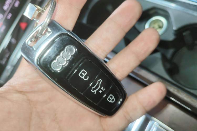 Used Audi A6 2020 allroad quattro Explorer 55 TFSI Prestige Off-Road Model Vehicle Key