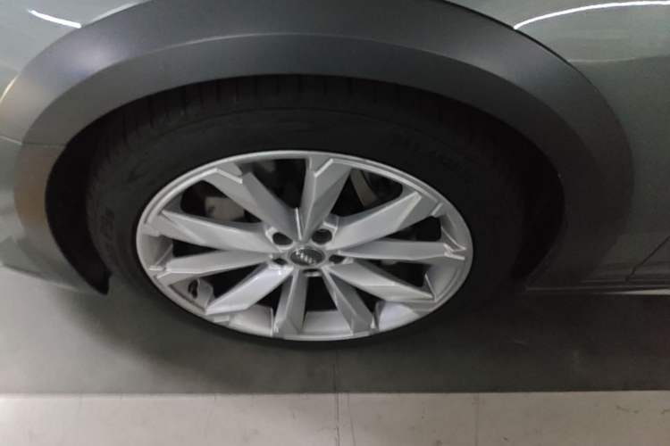 Used Audi A6 2020 allroad quattro Explorer 55 TFSI Prestige Off-Road Model Left Front Wheel Hub