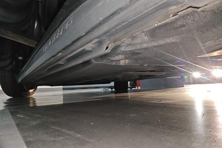 Used Audi A6 2020 allroad quattro Explorer 55 TFSI Prestige Off-Road Model Left Side Sill
