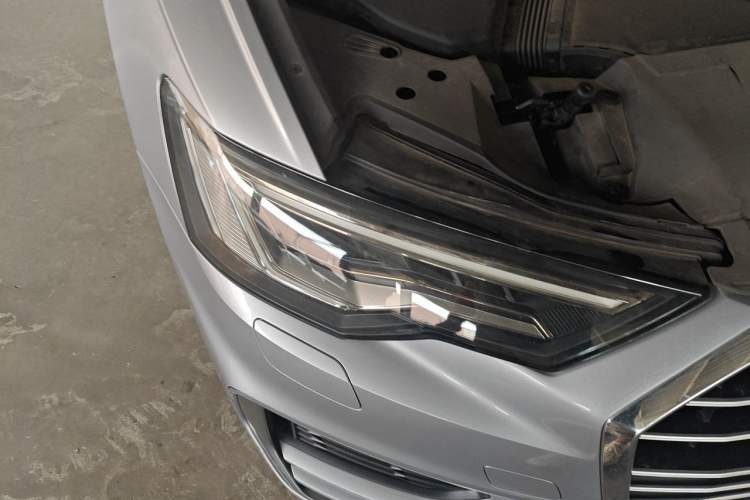 Used Audi A6 2020 Avant Futurist 40 TFSI Luxury Dynamic Model Right Front Headlight