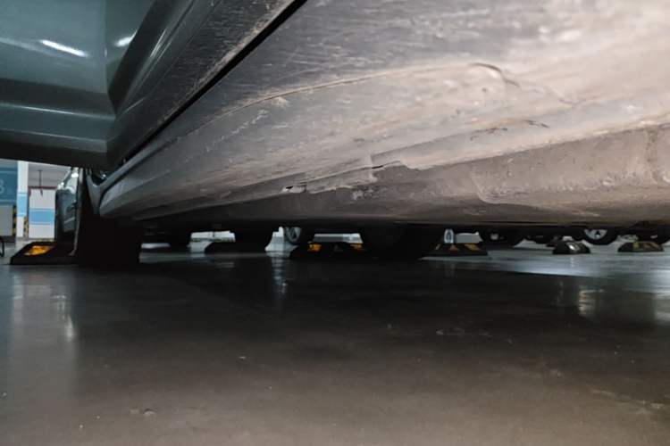 Used Audi A6 2020 allroad quattro Explorer 55 TFSI Prestige Off-Road Model Right Side Sill
