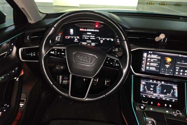 Used Audi A6 2020 allroad quattro Explorer 55 TFSI Prestige Off-Road Model Steering Wheel