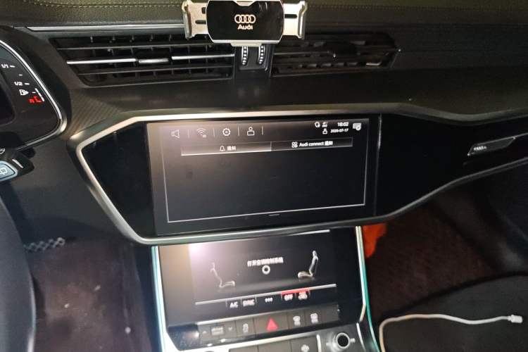 Used Audi A6 2021 Avant Avant-garde 45 TFSI Prestige Dynamic Edition Audio And AC Panel