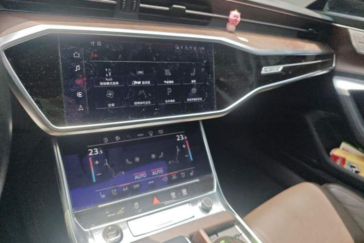 Used Audi A6 2021 allroad quattro Explorer 55 TFSI Prestige Off-Road Model Audio And AC Panel