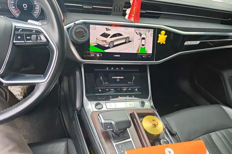 Used Audi A6 2021 allroad quattro Explorer 55 TFSI Prestige Off-Road Model Audio And AC Panel