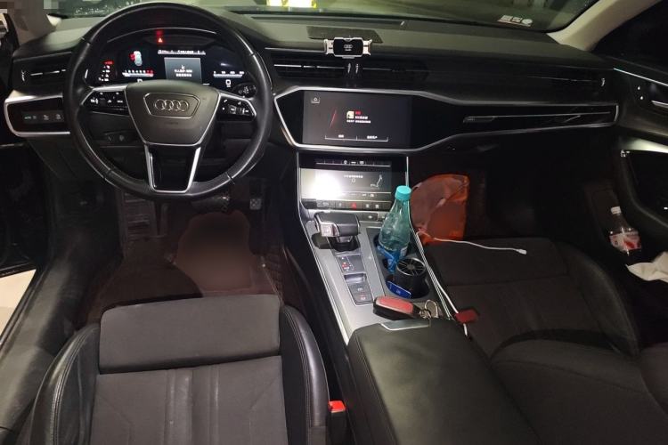 Used Audi A6 2021 Avant Avant-garde 45 TFSI Prestige Dynamic Edition Center Console