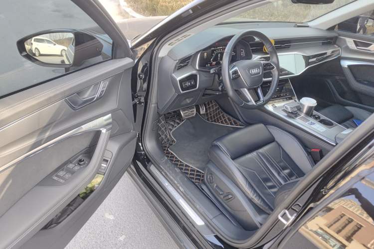 Used Audi A6 2021 allroad quattro Explorer 55 TFSI Prestige Off-Road Model Driver Seat
