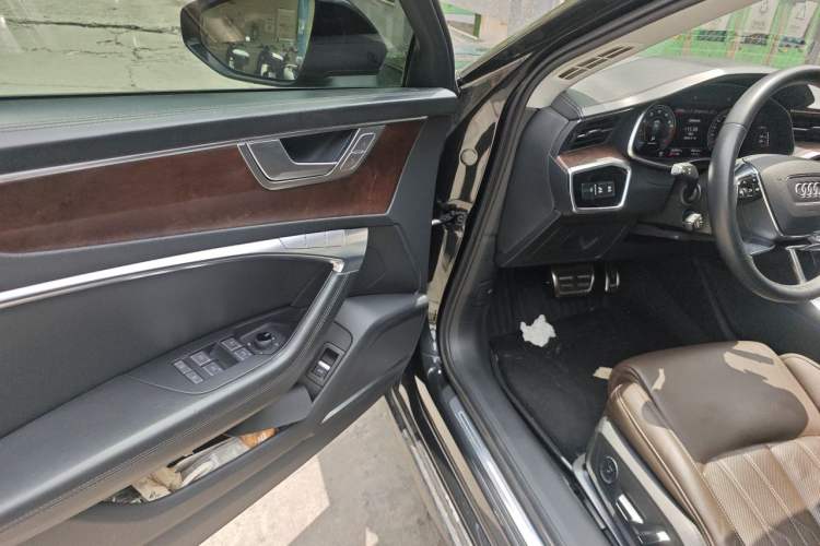 Used Audi A6 2021 allroad quattro Explorer 55 TFSI Prestige Off-Road Model Driver Seat